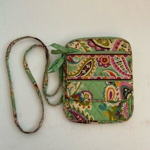 Vera Bradley Paisley & Floral Quilted Crossbody‎ Purse 2 Zippered Pockets